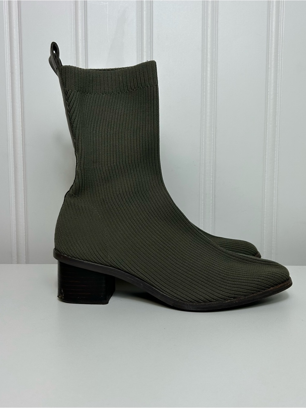Everlane the high ankle stretch green mid calf boots Women’s 8.5